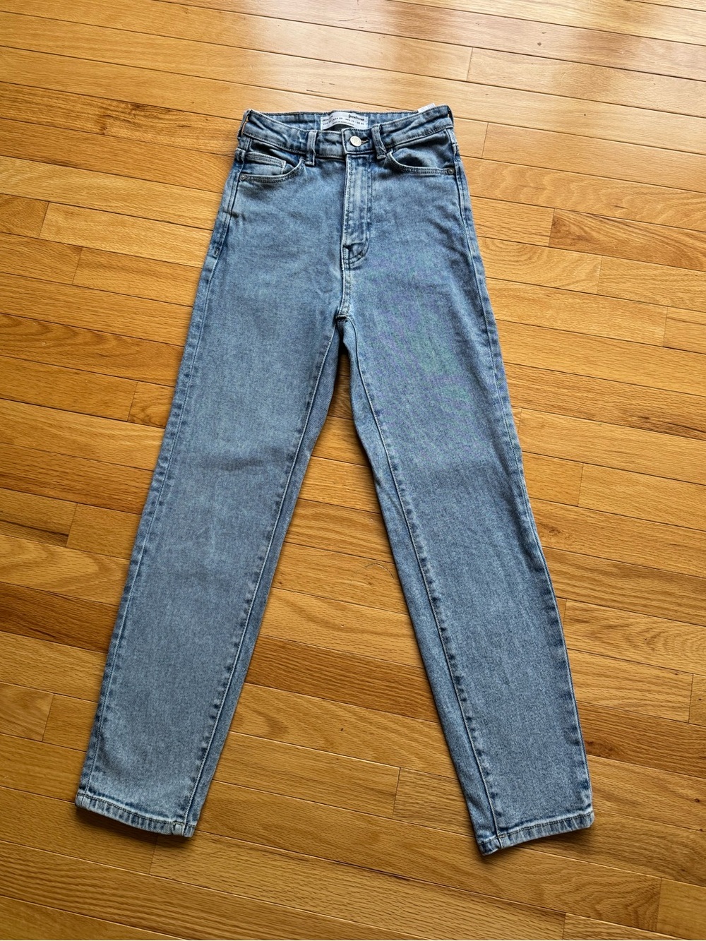 stradivarius High-Rise Washed Blue Jeans